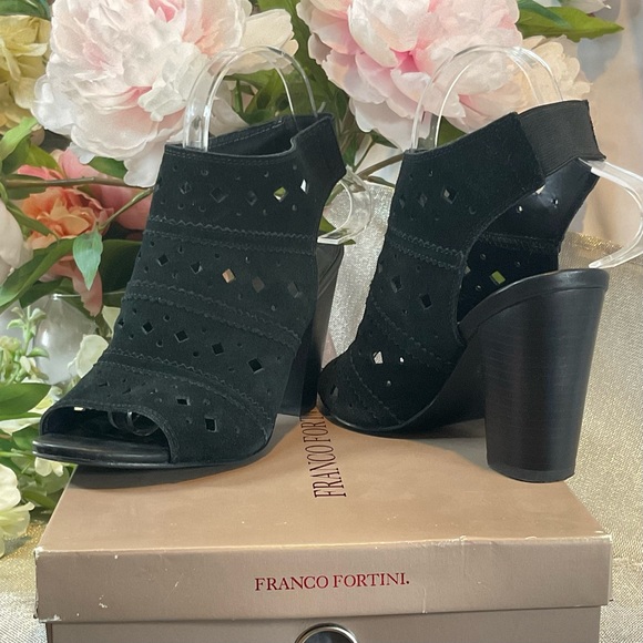 Cutout Charisma: Franco Fortini Black Heeled Booties - Size 7.5 Worn once in Box - Picture 6 of 11